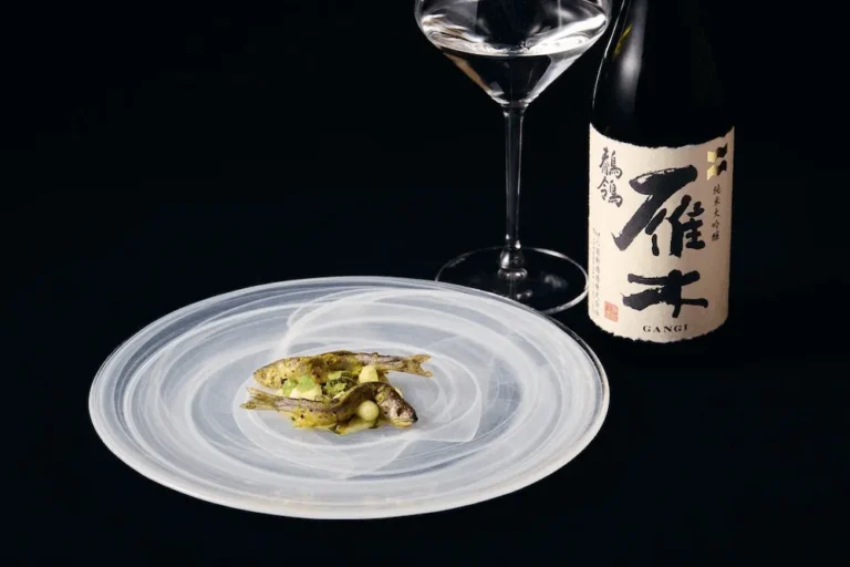 銀座の夜、スパイスの香りと山口の銘酒「雁木」が溶け合う時。