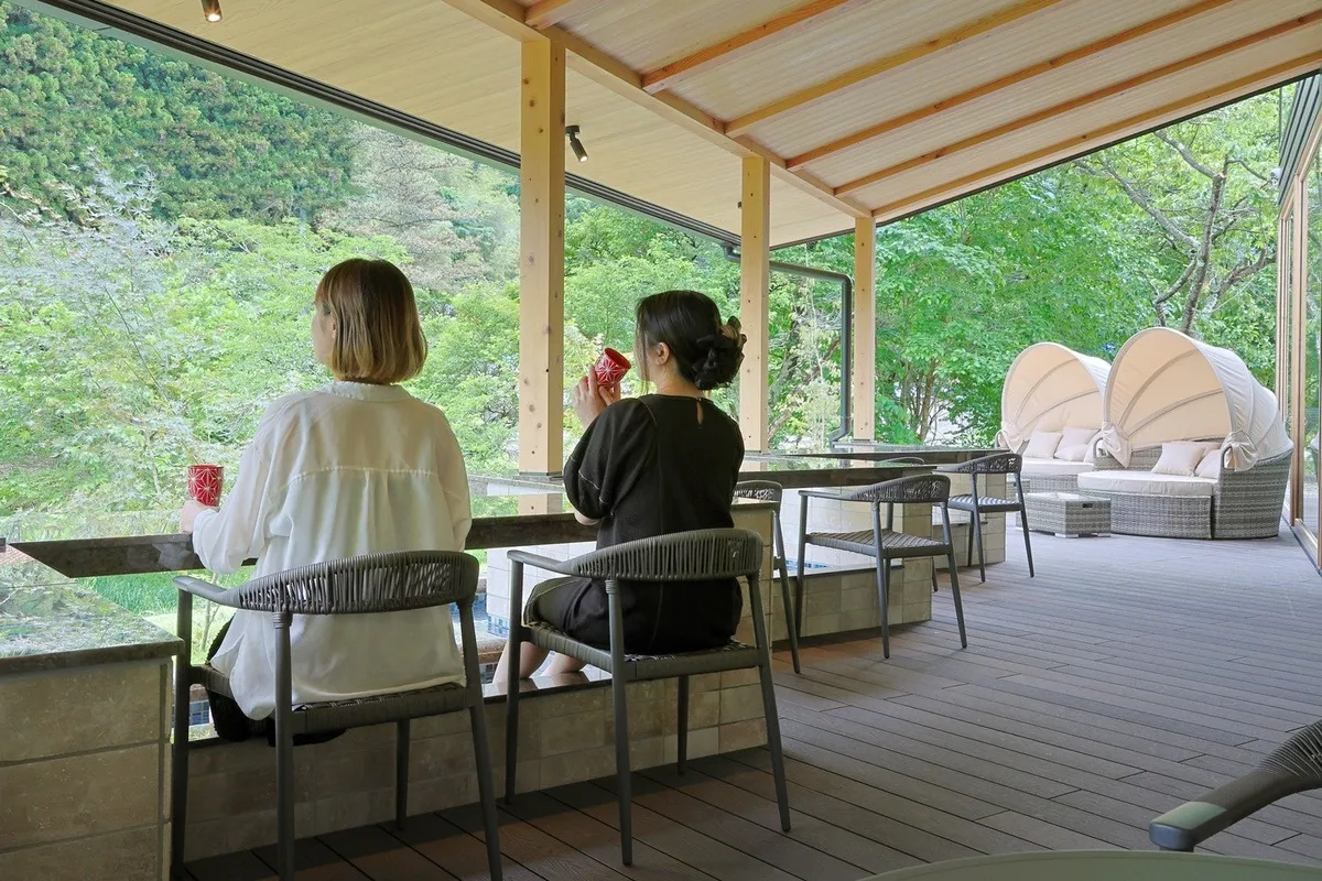 足湯カフェ＆ベーカリー「茶房 いろは」
